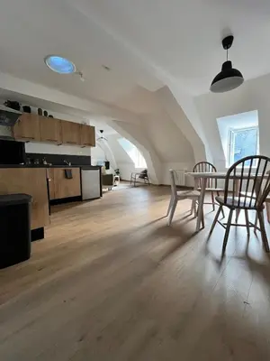 Cuisine ou kitchenette dans l'établissement Lescapade Cherbourgeoise proche Naval