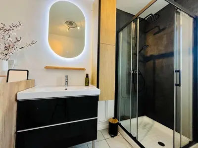 Salle de bains dans l'établissement La Dune - Maison au bord de l'eau