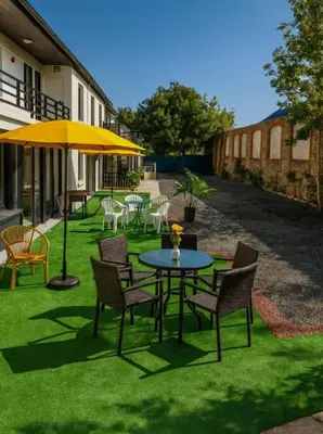 Jardin de l'établissement Hotel La Baie Royale