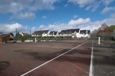 Tennis ou squash au sein de l'appartement ou à proximité