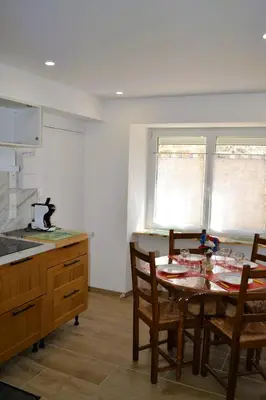 Cuisine ou kitchenette dans l'établissement Sainte Mère Horizon A