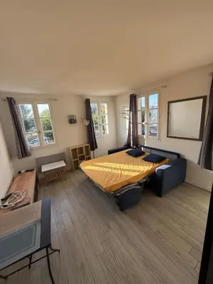 Un ou plusieurs lits dans un hébergement de l'établissement Studio au cœur du village d'arts