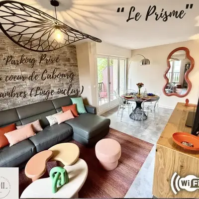 Le Prisme