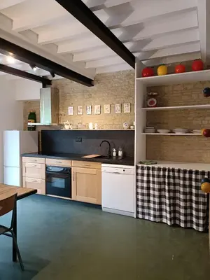Cuisine ou kitchenette dans l'établissement Le Seizième gîte 4 pers entre Caen et la mer