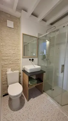 Salle de bains dans l'établissement Le Seizième gîte 4 pers entre Caen et la mer
