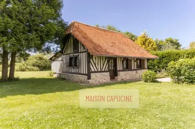 Jardin de l'établissement MAISONS Capucine et Rose