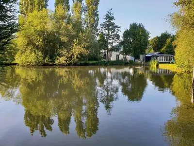Vue sur la rivière ou le fleuve situé(e) à proximité de la maison de vacances