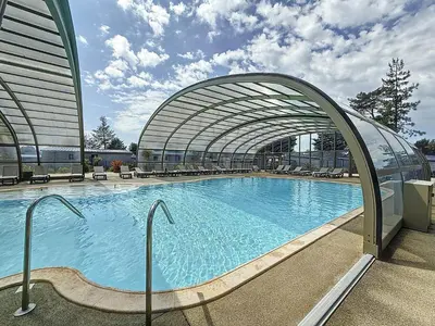 Piscine de l'établissement Cottage Le Béluga ou située à proximité