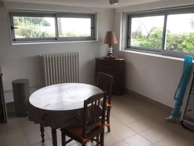 Coin salon dans l'établissement 1-bedroom apartment with view of private beach