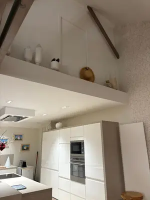 Cuisine ou kitchenette dans l'établissement Villa Le Rubis