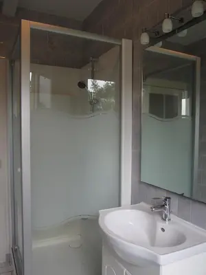 Salle de bains dans l'établissement St Michel