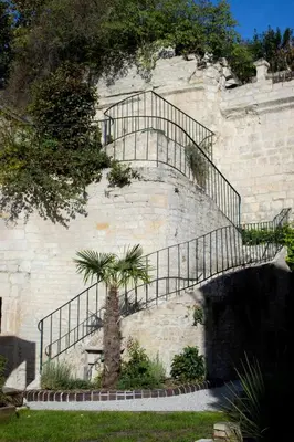 Plan de l'établissement La Tour Napoléonienne et son Jacuzzi