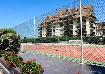 Tennis ou squash au sein de l'appartement ou à proximité