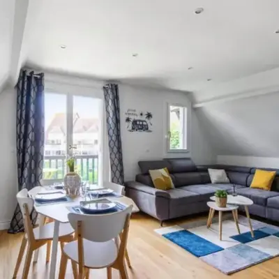 Comfortable stay with sea view in Cabourg