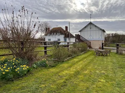 Jardin de l'établissement Gîte dans un petit haras