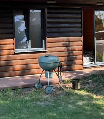 Jardin de l'établissement Grande maison en bois eco-responsable proche de la mer