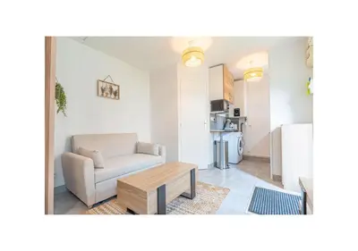 Cuisine ou kitchenette dans l'établissement Le Refuge marin Studio lumineux, terrasse privée, plage à 2 min