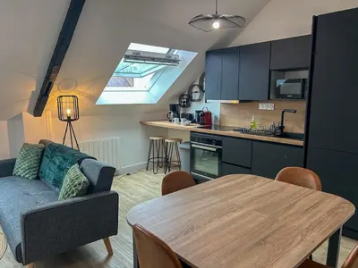 Cuisine ou kitchenette dans l'établissement La Perle Cancalaise - studio au cœur du Port