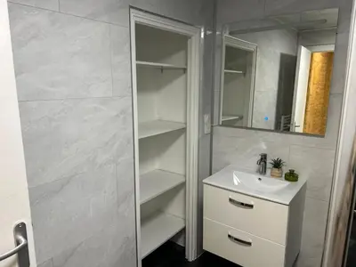 Salle de bains dans l'établissement Hyper Centre Caen T3 Spacious Perfect Location