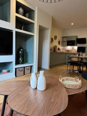 Cuisine ou kitchenette dans l'établissement Appart City break Chic Cosy Wifi Caen Hyper centre
