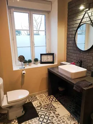 Salle de bains dans l'établissement Maison bord de mer jonville
