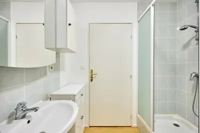 Salle de bains dans l'établissement Le Quai Bleu - 200 m de la plage