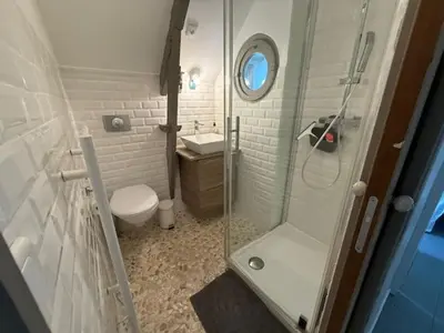 Salle de bains dans l'établissement Mini White Lady