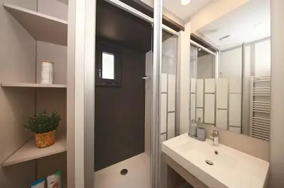 Salle de bains dans l'établissement Le Tranquillou
