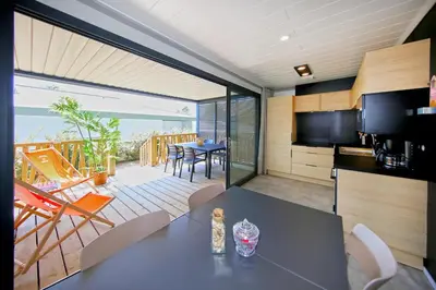 Cuisine ou kitchenette dans l'établissement Le Tranquillou