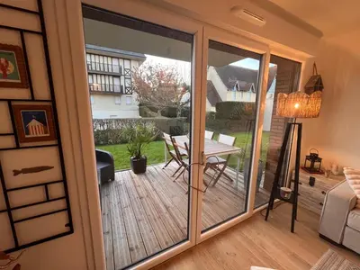 Balcon ou terrasse dans l'établissement Calme et luxe dans une cité balnéaire