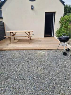 Barbecue disponible mis à disposition des clients de la maison de vacances