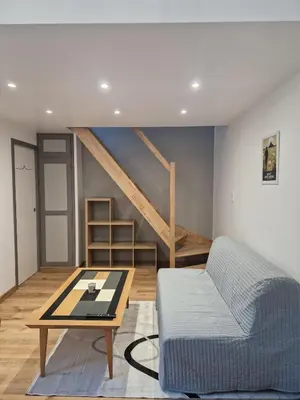 Coin salon dans l'établissement Baie du Mont Saint Michel, petite maison neuve