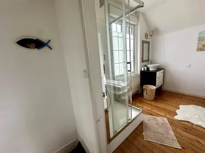 Salle de bains dans l'établissement La Toccata Maison de Charme Centre Cabourg