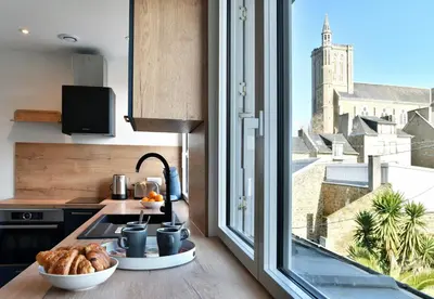 Cuisine ou kitchenette dans l'établissement La Plage du Petit Port
