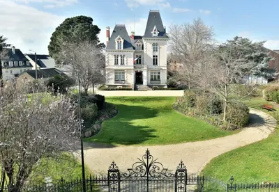Jardin de l'établissement La Plage du Petit Port