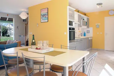Cuisine ou kitchenette dans l'établissement La Mouette