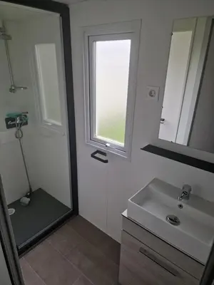 Salle de bains dans l'établissement TRIGANO Savina 2022
