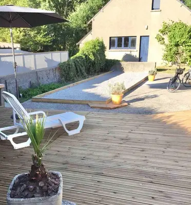 Jardin de l'établissement Gite du mont saint michel