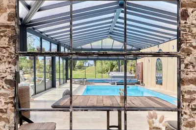 Piscine de l'établissement Le Hamelinet ou située à proximité