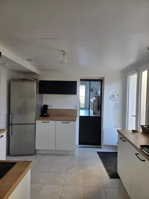 Cuisine ou kitchenette dans l'établissement Les contrevents