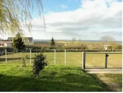 Jardin de l'établissement Chambre à Louer - CAUMONT L'EVENTE