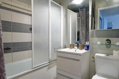 Salle de bains dans l'établissement Label Bleu - 300m de la plage
