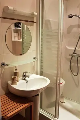 Salle de bains dans l'établissement Maison de pêcheur sur le port