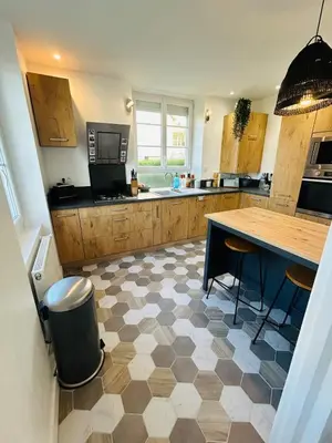 Cuisine ou kitchenette dans l'établissement Maison à la Campagne