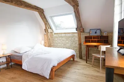 Télévision ou salle de divertissement dans l'établissement Le Cosy de la Rue Froide - Centre Historique