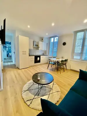 Cuisine ou kitchenette dans l'établissement Appartement confortable en plein centre historique