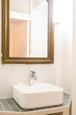 Salle de bains dans l'établissement Studio proche centre-ville et université
