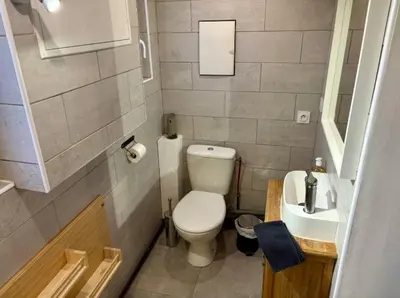 Salle de bains dans l'établissement Escapade à Lion sur Mer-Plages du Débarquement