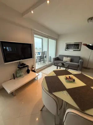 Télévision ou salle de divertissement dans l'établissement VAELLOO STUDIO 3 PERS port de plaisance