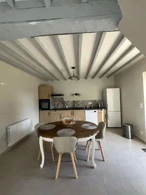 Cuisine ou kitchenette dans l'établissement Jolie maison pour escapade coccooning à la campagne